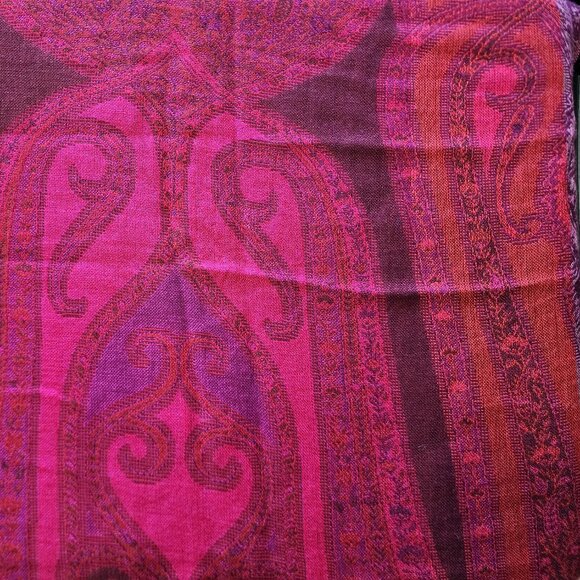 Stunning Red and Purple Paisley Designed Oversized Scarf - Picture 9 of 10